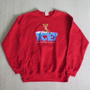 ice sweatshirt - Röd graphic sweatshirt strl M. Passar bra som oversize om man har mindre strl :) 66 kr spårbar frakt.  Skicka meddelande vid frågor/fler bilder!  Notera att små defekter kan finnas då den inte är ny. Större brister nämns tydligt i annonsen/visas på bild. OBS! Bud är bindande!!!!!!! 