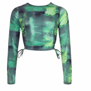 Topp med scrunch  - Snyggaste toppen. Aldrig använd. Passar en S-M. 