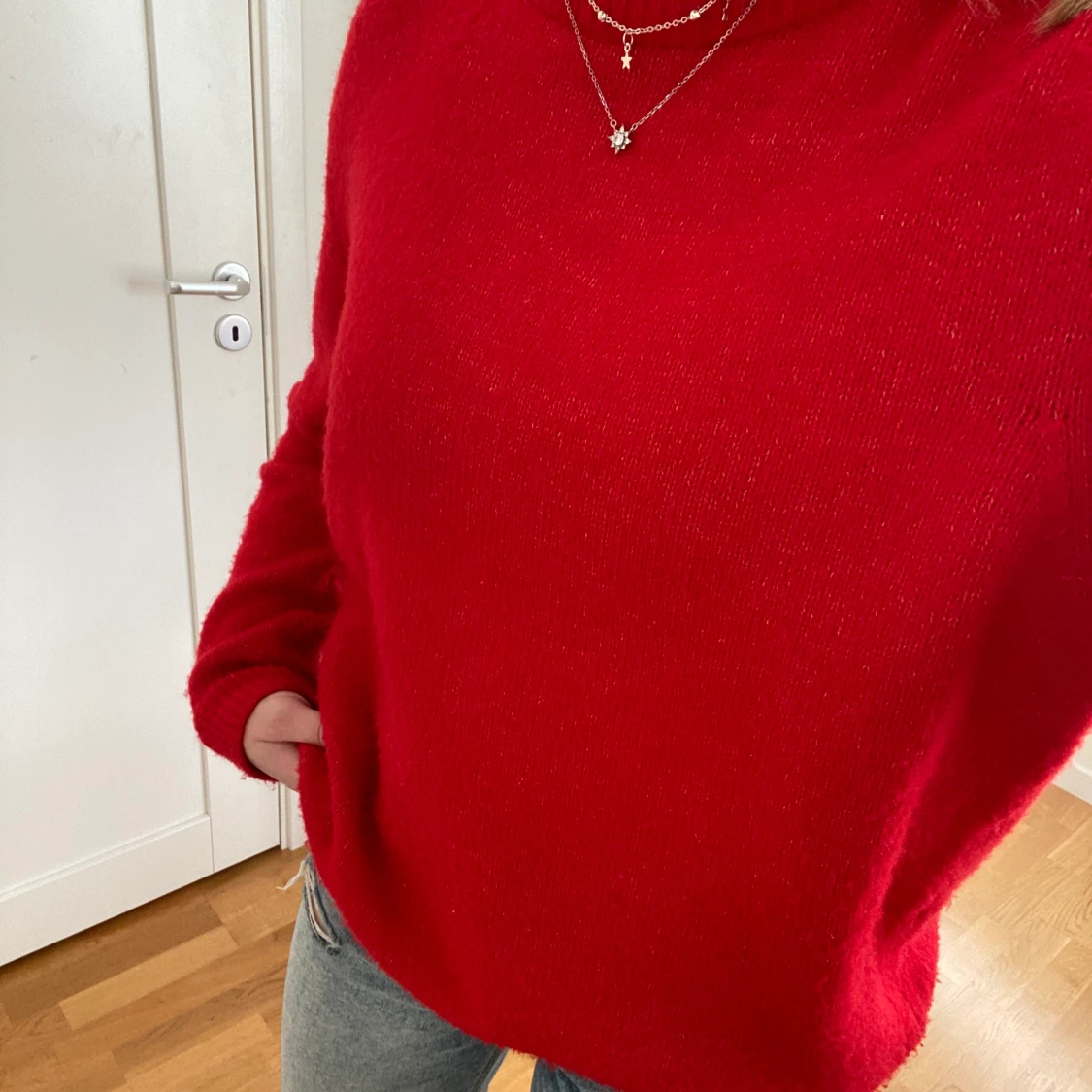 Röd stickad tröja från Pull&Bear