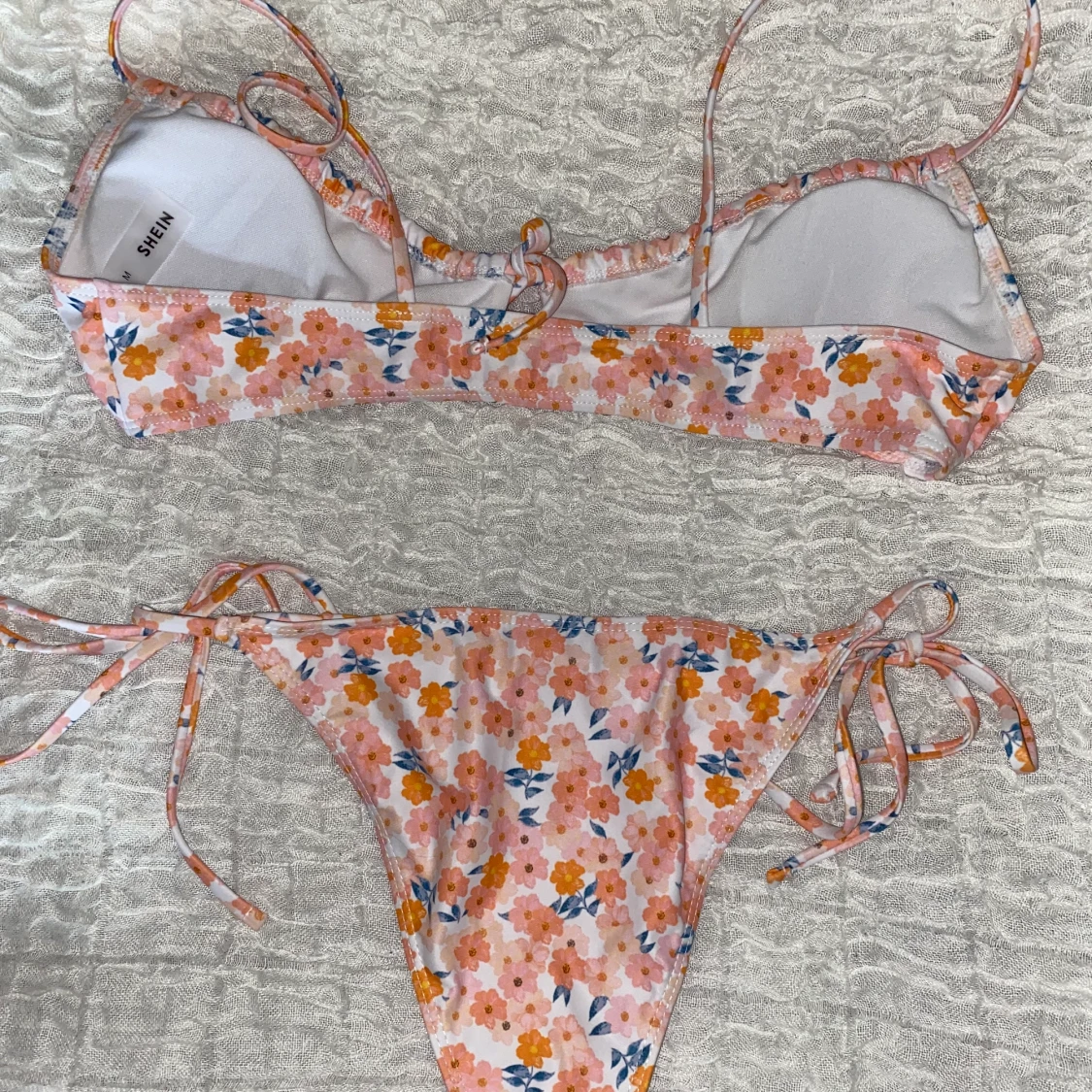 Blommig Bikini från shein - 90