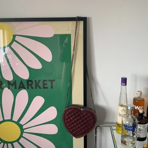 Stella Mc Cartney Väska - Väska från Stella Mc Cartney. Orginalpåse finns till. Nyskick. Nypris: 6000 kr.