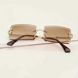 Jättesnygga solglasögon  - Skitsnygga solglasögon 😎 