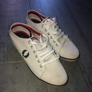 Fred Perry skor - Storlek 41