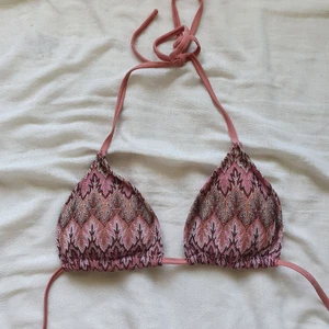 Bikini - Fin bikini bikiniöverdel. Pris går att diskuteras 