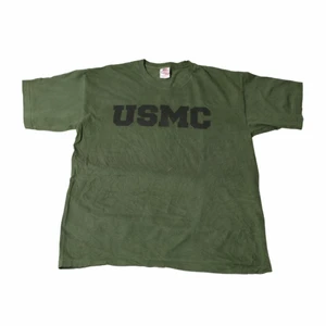 USMC - Vintage Graphic T-shirt - En sjukt Nice grön tröja som är från den amerikanska marinkåren. Köpt på en thriftstore p.g.a dess efterfrågade färg som är sjukt svår att hitta