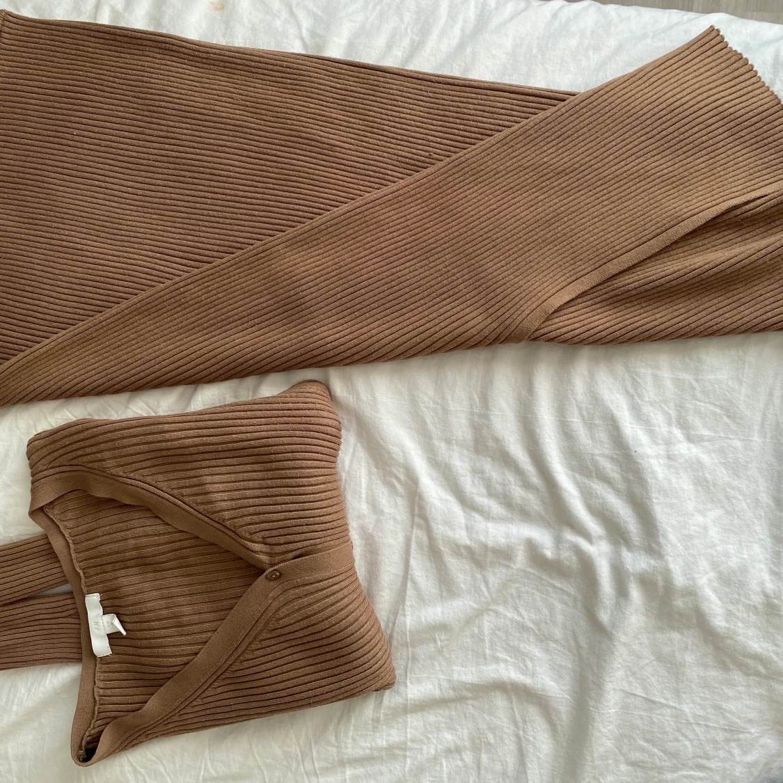 Mysig tröja och matchande kjol  - 90