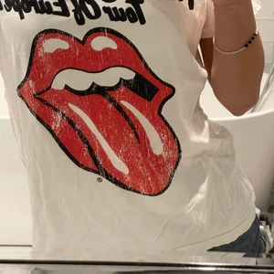 S - Tröja från rolling Stones köpt för ett tag sen. Säljer för jag inte använder längre💕