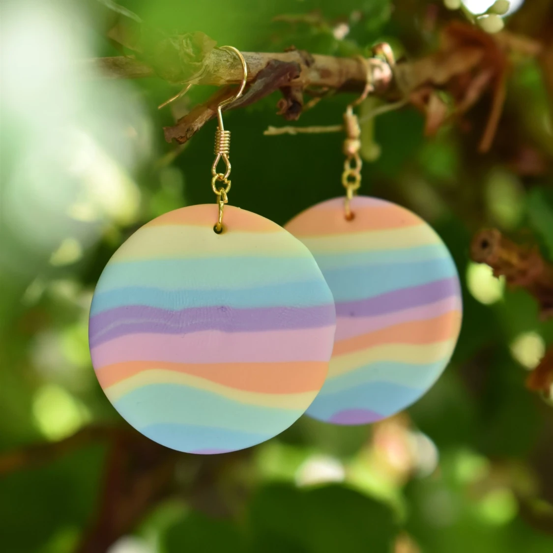 Regnbågsfärgat örhängen- nr 34