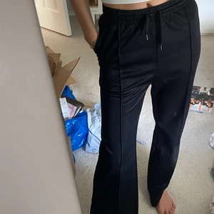 Tiger of Sweden byxor storlek xs - Använda 1 gång, tiger of Sweden, XS, slits på sidorna, jag är 174/175 cm lång