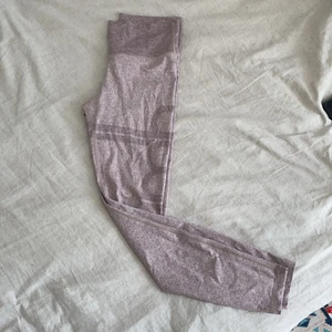 Amin tights  - Rosa-lila amin tights i storlek:xs💛 säljer dom för att xs inte passar mig⭐️