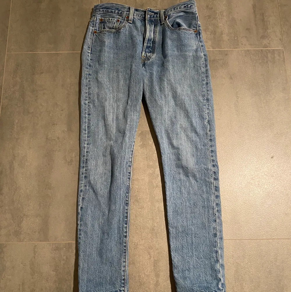 Levis jeans w28 l30. Jeans & Byxor.