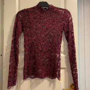 Tröja från Gina Tricot - Sparsamt använd ✨