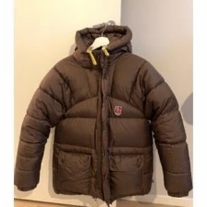 Fjällräven jacka - Lägger upp för att se om någon är intresserad av att byta mot annan färg. Hör gärna av dig!