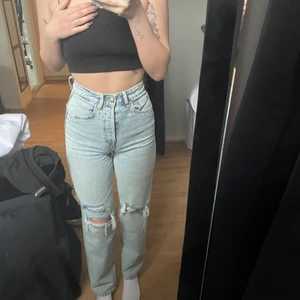 Jeans från H&M - Skit snygga jeans från H&M, perfekt i storleken 