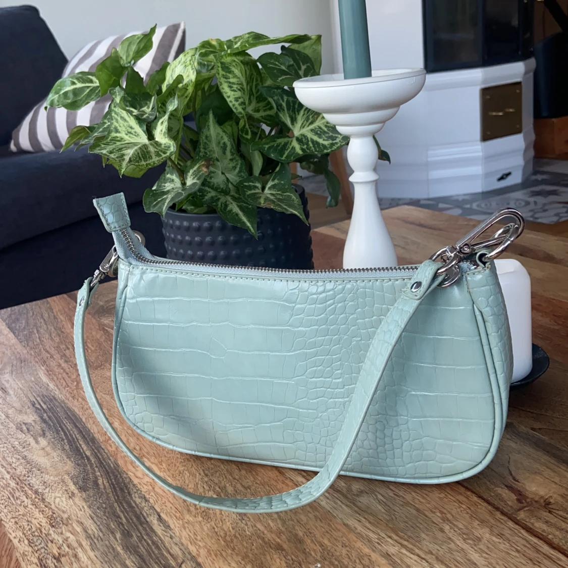 Salvia grön axelväska