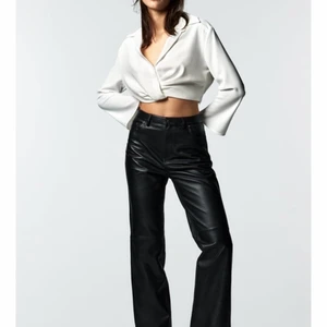 Zara blus - Snygg blus från zara , använd 1 gång pga fel storlek💓