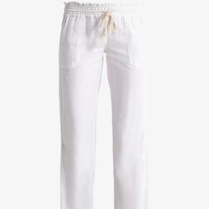 Roxy linnebyxor  - Lägger ut igen pga oseriös köpare som slutade svara efter hon vann budgivningen. Jätte snygga linnebyxor i fint skick som sitter jätte fint🤍🤍