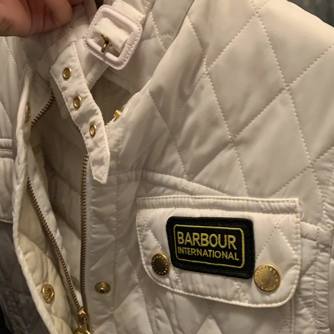 Vit Barbourjacka strl 38 - 90