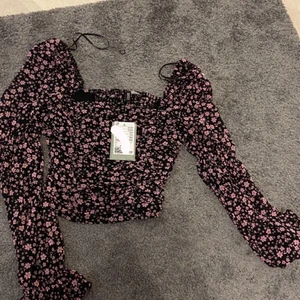 Mesh top - Säljer denna jättefina mesh toppen då den ej kommer till användning.