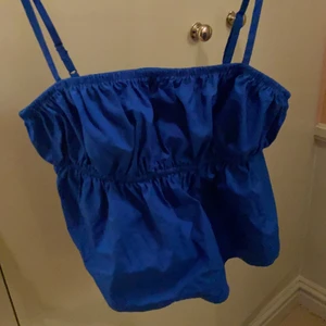 Blått linne - Så fint blått linne från shein!! Sparsamt använt!! 😊💓