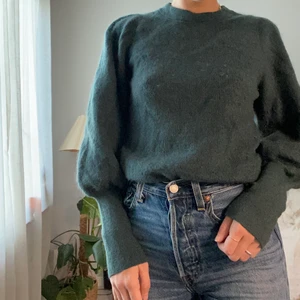 Stickad tröja - Passar storlek xs. 