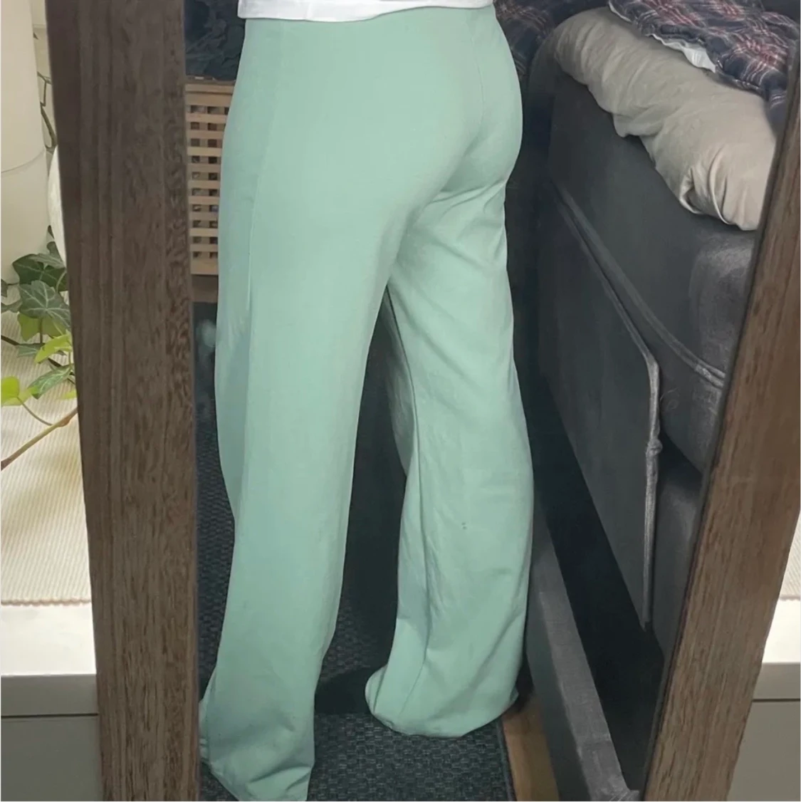 Gröna kostymbyxor från Boohoo - 91