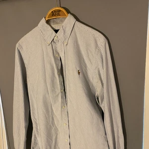 Polo Ralph Lauren skjorta  - Bra skick, knappt använd, oxford 