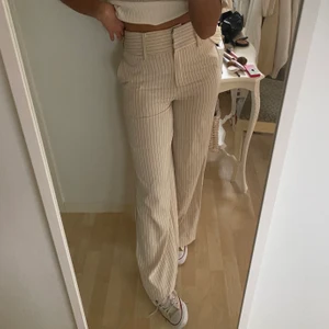 Randiga byxor - Strl s, är 1.70 lång