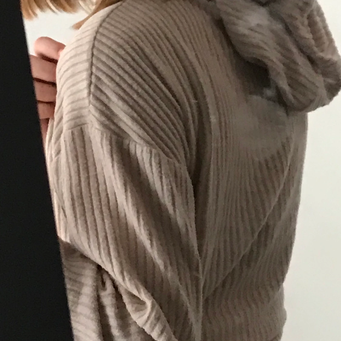 Hoodie från Gina  - 90