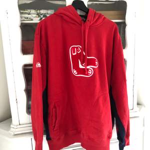 Unik och cool vintage hoodie från basboll-laget Boston Red Sox. Passar L