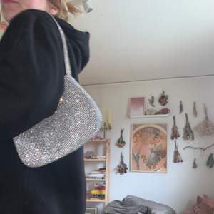 y2k glitterväska, perfekt för den moderna hilton eller brittney. 👛💍✨