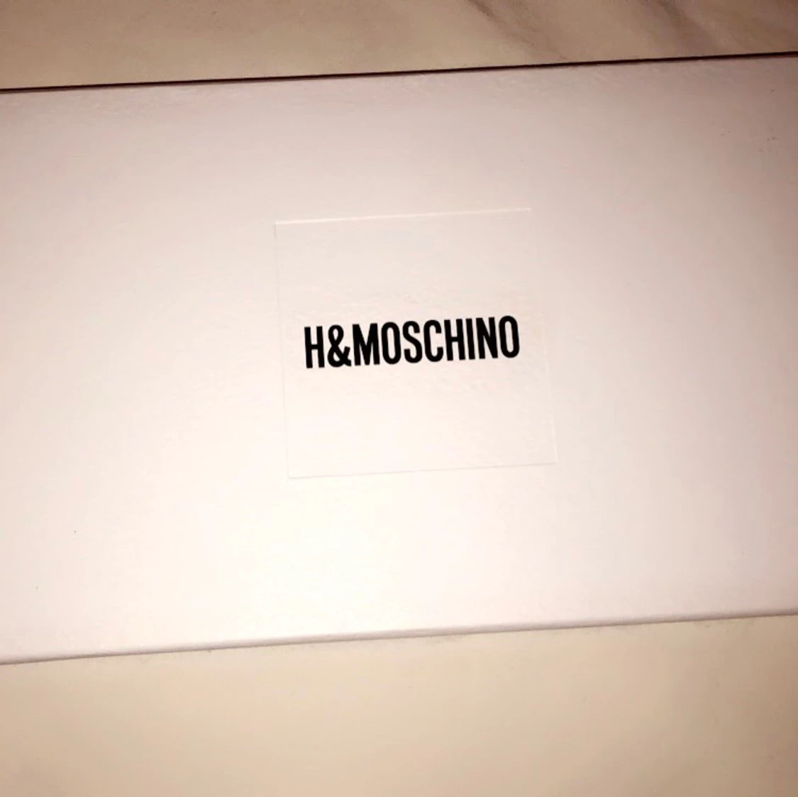 Moschino halsband  - 90