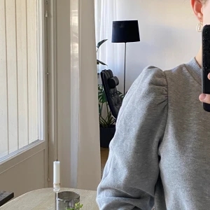 Tröja - Skriv privat om ni har frågor!❤️