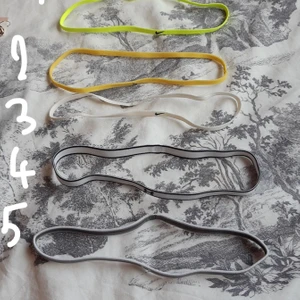 Panmand - Använda två gånger. Köpta från intersport. Bra för både killar å tjejer till fotboll och vad som hälst! Två för 20 kr! Och en för 10kr om man köper alla blir det 50kr bra pris plus frakt!