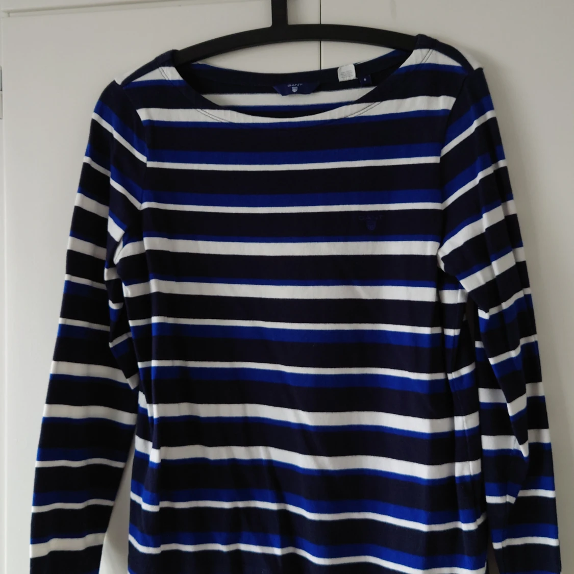 GANT tunt stickad tröja, strl S - 91