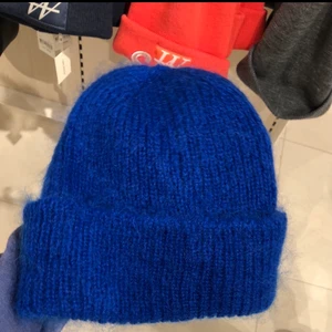 Mössa - Superfin blå mössa från Carin Wester💙 