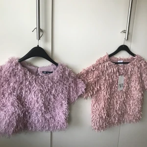 Rosa Fluffiga toppar zara - Säljer dessa två fluffiga toppar i rosa/beige/lila färger🥰 både kommer ifrån Zara och är i nytt skick, ena med prislapp kvar!💗 skriv för fler bilder😊 köparen står för eventuell frakt⭐️ ena är i storlek xs och andra i en barnstorlek men även den passar xs😁