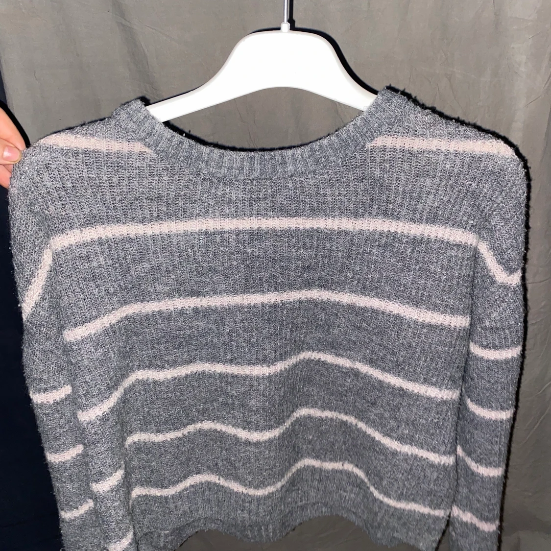 Vit grå stickad tröja! - 90