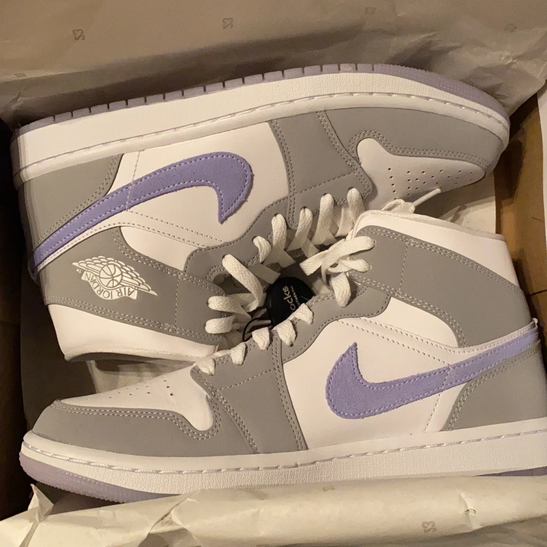 Air Jordan 1 Mid Aluminium Wolf Grey