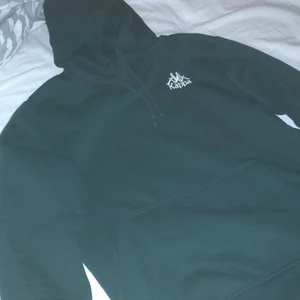 Kappa hoodie - Jätte fint skick! Knappt använd, skriv för bilder på❤️frakt tillkommer