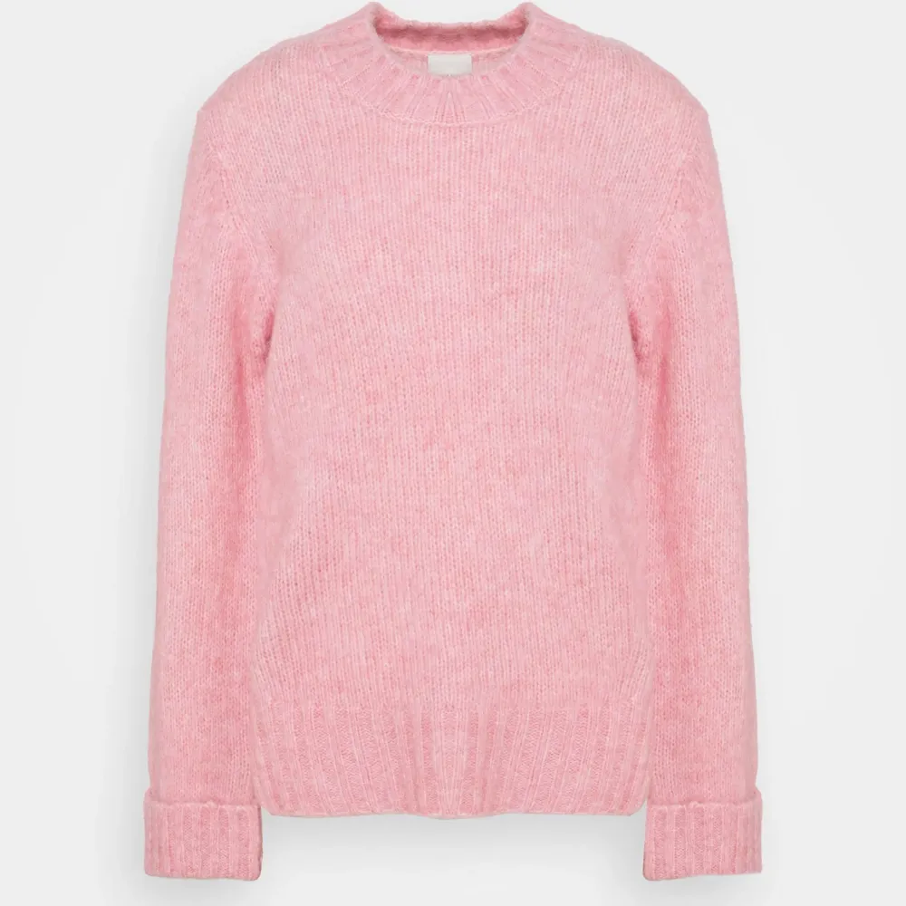 Stickad rosa tröja från kaffe, JULITA - candy pink. Vill byta mot en xs eller s då den är lite för stor 💜💜. Stickat.