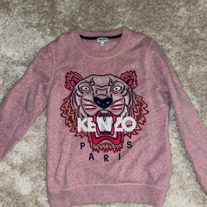 Kenzo - Helt ny Kenzo tröja i storlek xs 💕