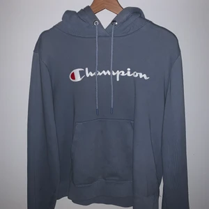 Champion hoodie - Champion Hoodie i superbra skick! 