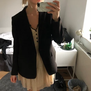 Svart Kavaj från HM - Svart kavaj från Hm!!