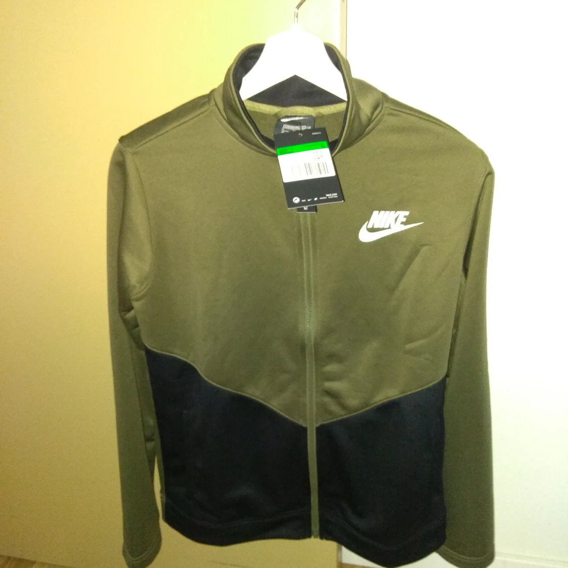 Nike dress strl S oanvänd prislapp kvar