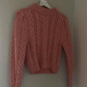 Stickad tröja - ✨ frakt inräknat i priset