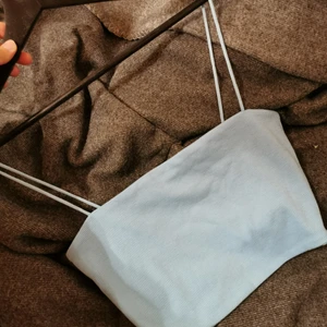 Blåt linne  - Blåt linne i storlek s, 50 kr + frakt