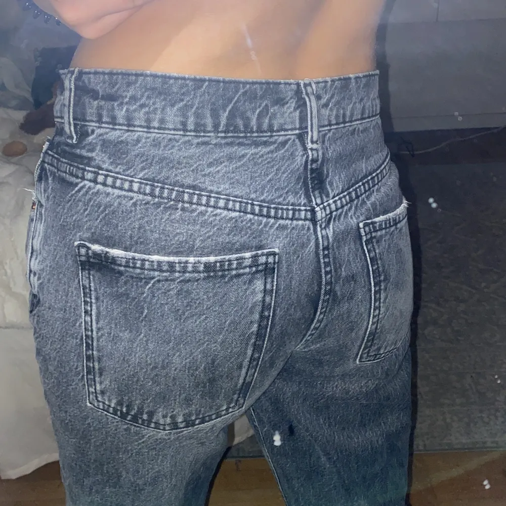 Fina zara jeans, som inte säljs längre! Fint skick!💕. Jeans & Byxor.