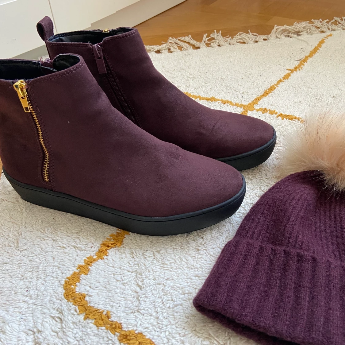 Vinter Boots/kängor stl 40 med ny mössa 