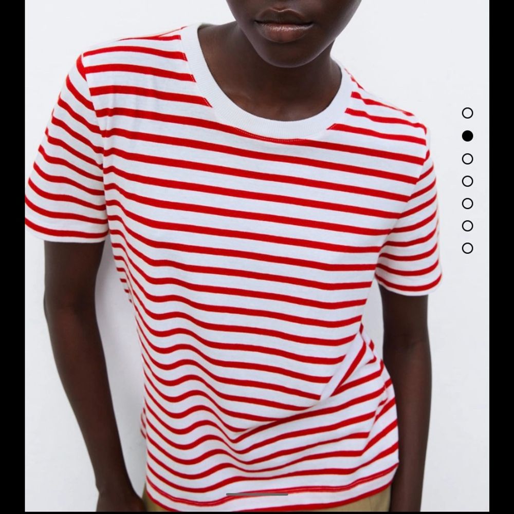 Röd randig t shirt - Zara | Plick Second Hand